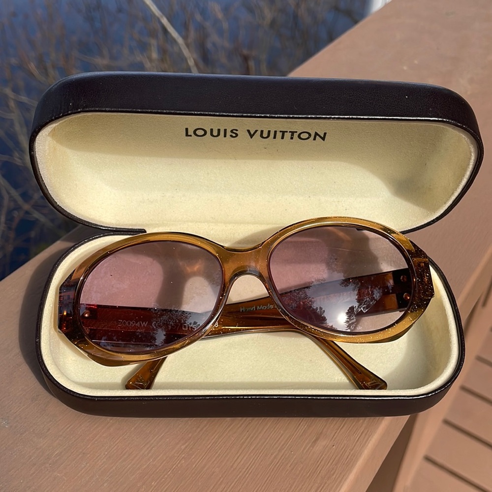 Louis Vuitton Z0094W Glitter Soupcon Sunglasses in honey beige